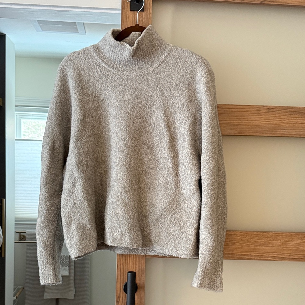 Theory Light Gray Turtleneck boucle Sweater